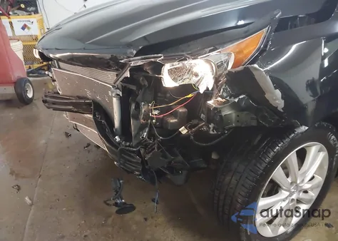 2013 Hyundai Tucson Limited z USA, uszkodzony, nr VIN KM8JUCACXDU576255